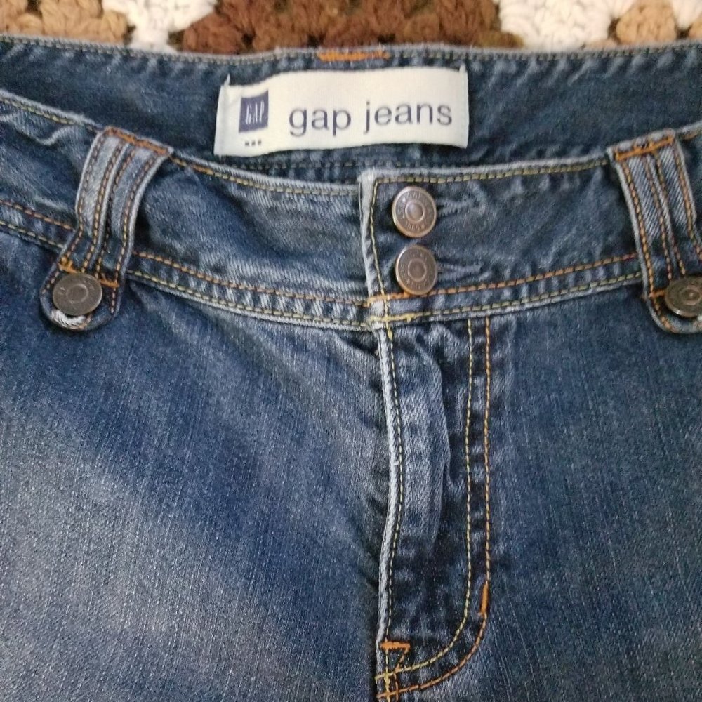 2 PAIR DEAL - GAP & LEVI'S SIZE 8 - Picture 5 of 11